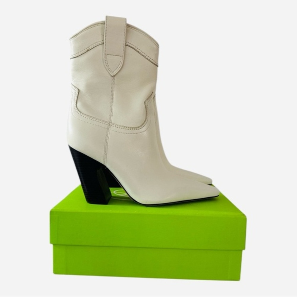 A'Mmonde Atelier 'Adrian' White Leather Wooden Heal Boot Size 8.5